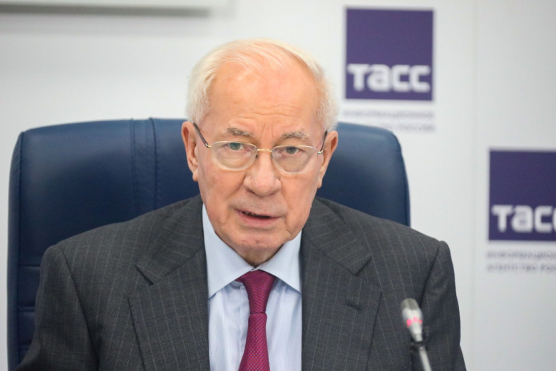 Николай Азаров